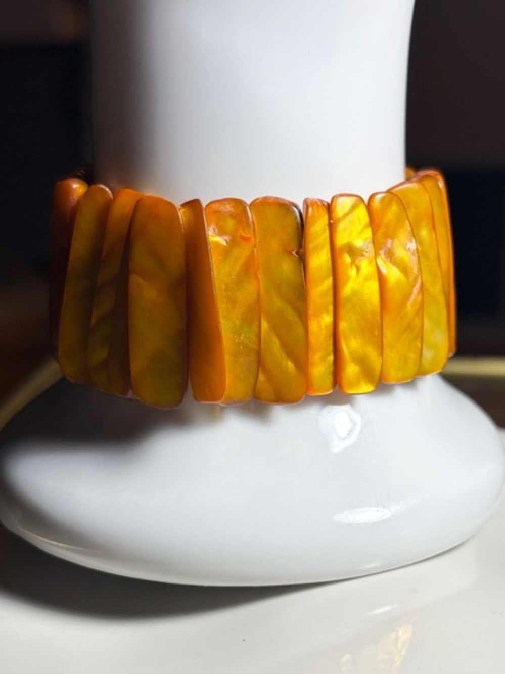 Vintage Bracelet Chunky Orange Stretch Died Mother Of Pearl Abalone Shell